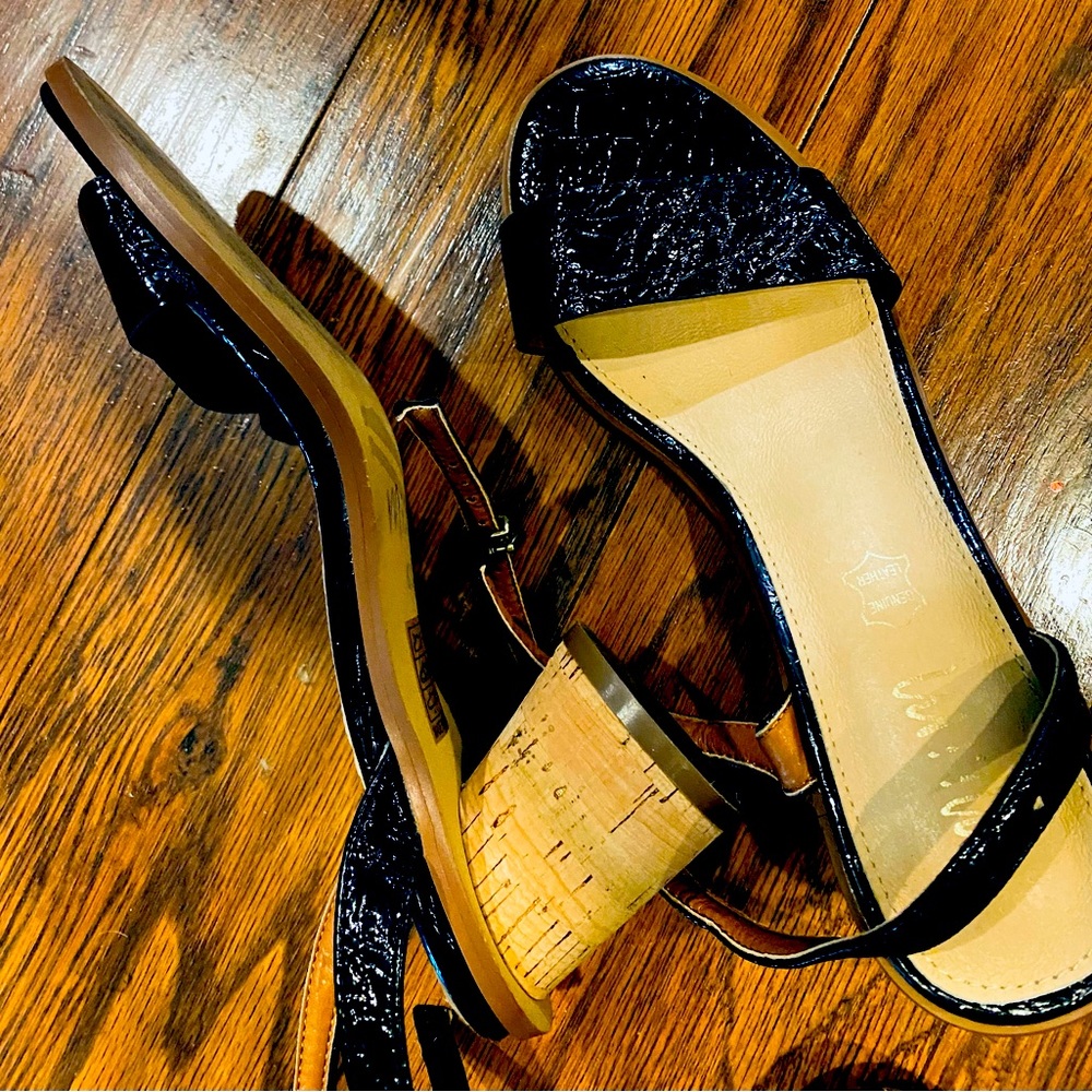 Beautiful crinkle patent sandals by MiiM